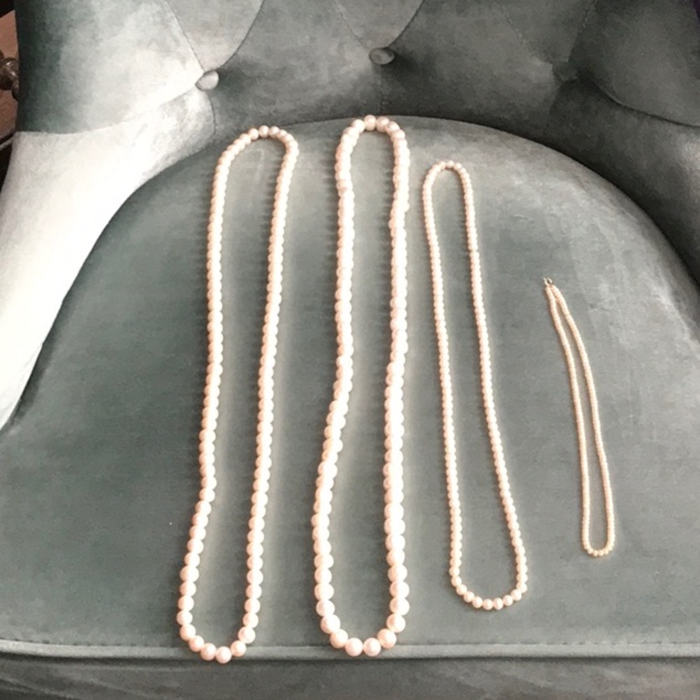 Genuine pearls-Belle de Mer